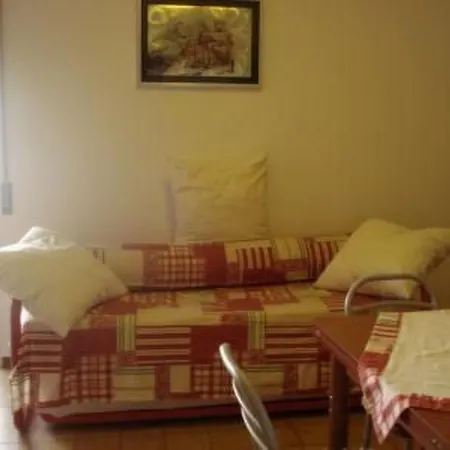 Appartamento 'mare Blu 7' In Strandnaehe By Interhome