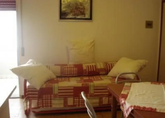 Appartamento 'mare Blu 7' In Strandnaehe By Interhome